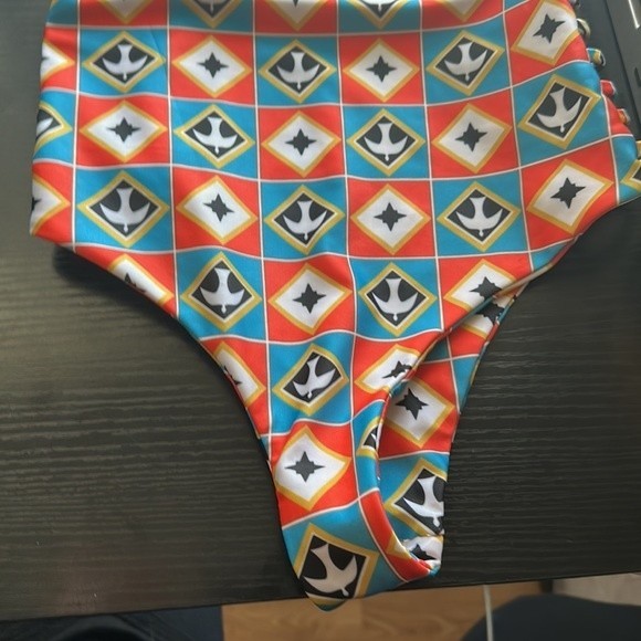 Nua womans Gabriella One-Piece - Athos size Small - Picture 8 of 10